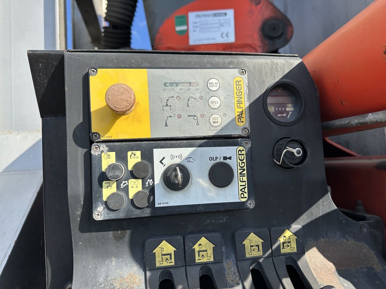 Glas Kran Mulde Palfinger PK 16502 Funk - Camión multibasculante, Camión grúa: foto 3 Glas Kran Mulde Palfinger PK 16502 Funk - Camión multibasculante, Camión grúa: foto 3