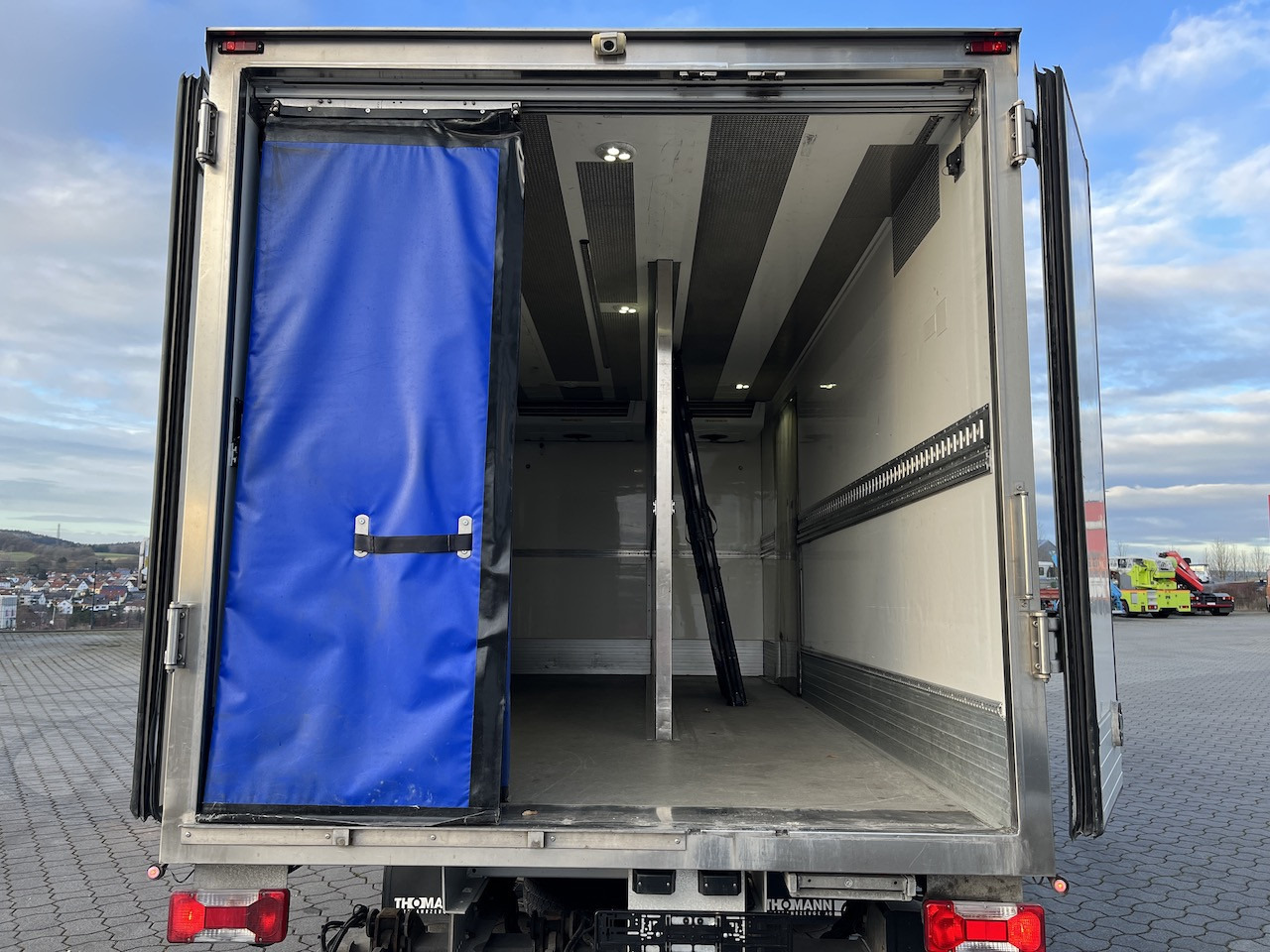 Iveco 70C18 Daily Frischedienst Tiefkühlkoffer LBW - Furgoneta frigorifica: foto 5 Iveco 70C18 Daily Frischedienst Tiefkühlkoffer LBW - Furgoneta frigorifica: foto 5