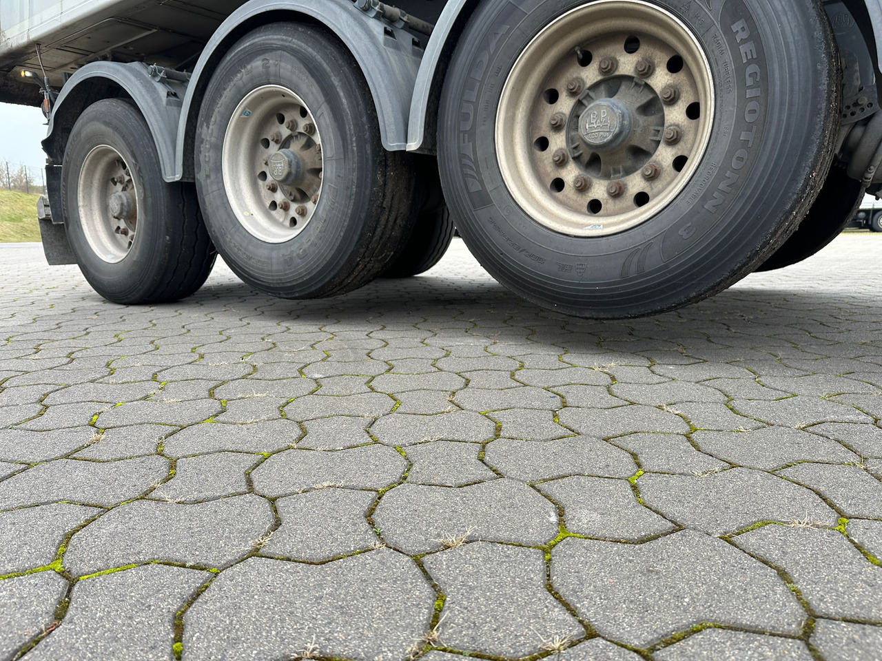 Kempf SKM 35 3 Thermo Mulde | TÜV NEU - Semirremolque volquete: foto 2 Kempf SKM 35 3 Thermo Mulde | TÜV NEU - Semirremolque volquete: foto 2