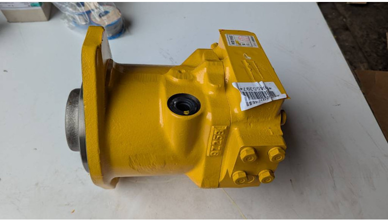 Komatsu D65PX-15 - HYDRAULIC MOTOR ASSY - 708-7L-00040 - Bulldozer: foto 1 Komatsu D65PX-15 - HYDRAULIC MOTOR ASSY - 708-7L-00040 - Bulldozer: foto 1