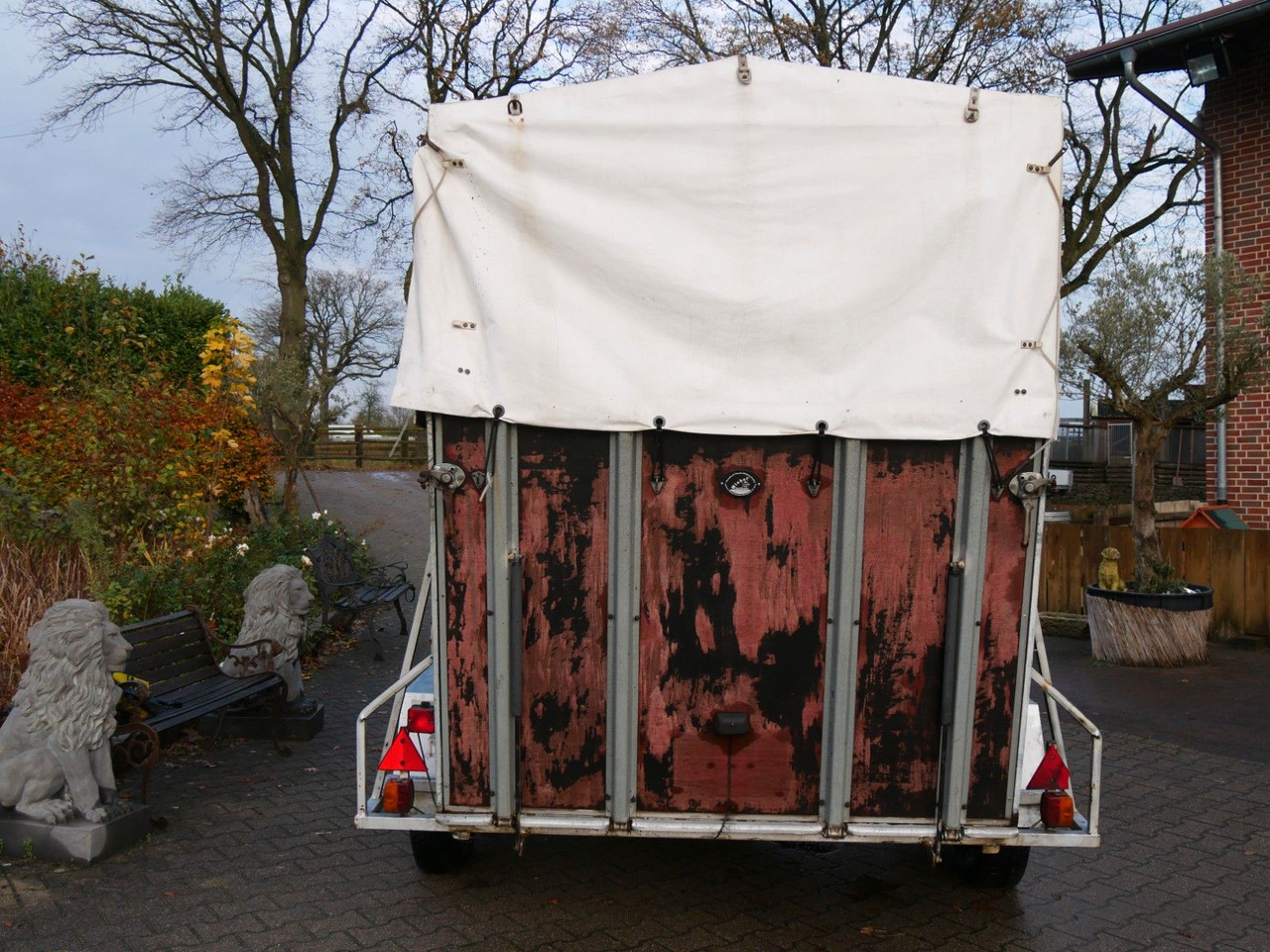 2 Pferde - Remolque transporte de ganado: foto 3 2 Pferde - Remolque transporte de ganado: foto 3