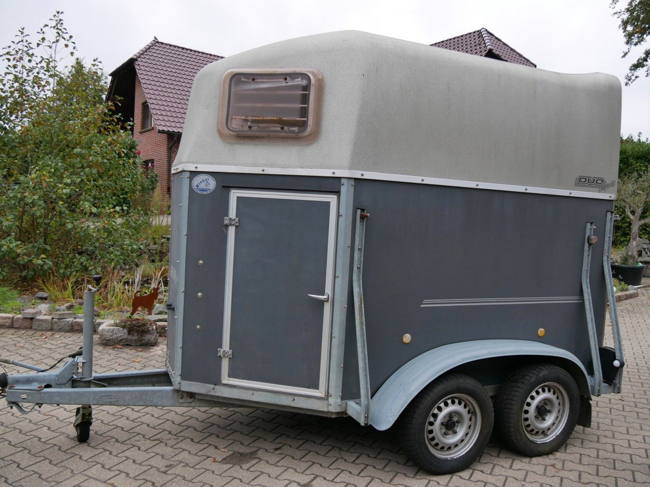 Böckmann Duo Esprit mit Sattelkammer - Remolque transporte de ganado: foto 1 Böckmann Duo Esprit mit Sattelkammer - Remolque transporte de ganado: foto 1