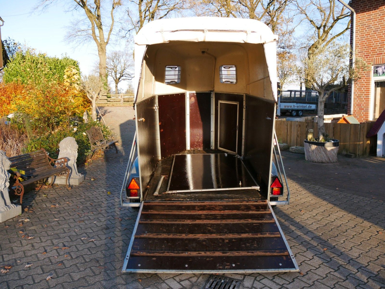 Holz Poly 2 Pferde - Remolque transporte de ganado: foto 3 Holz Poly 2 Pferde - Remolque transporte de ganado: foto 3