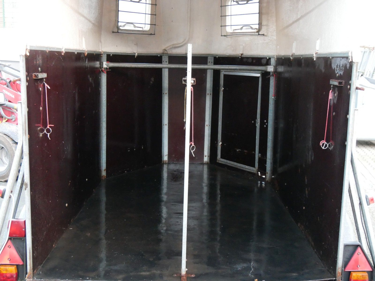 Holz Poly 2 Pferde - Remolque transporte de ganado: foto 3 Holz Poly 2 Pferde - Remolque transporte de ganado: foto 3