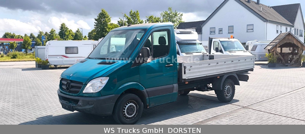 Mercedes-Benz Sprinter II Pritsche215 CDI - Furgoneta caja abierta: foto 1 Mercedes-Benz Sprinter II Pritsche215 CDI - Furgoneta caja abierta: foto 1
