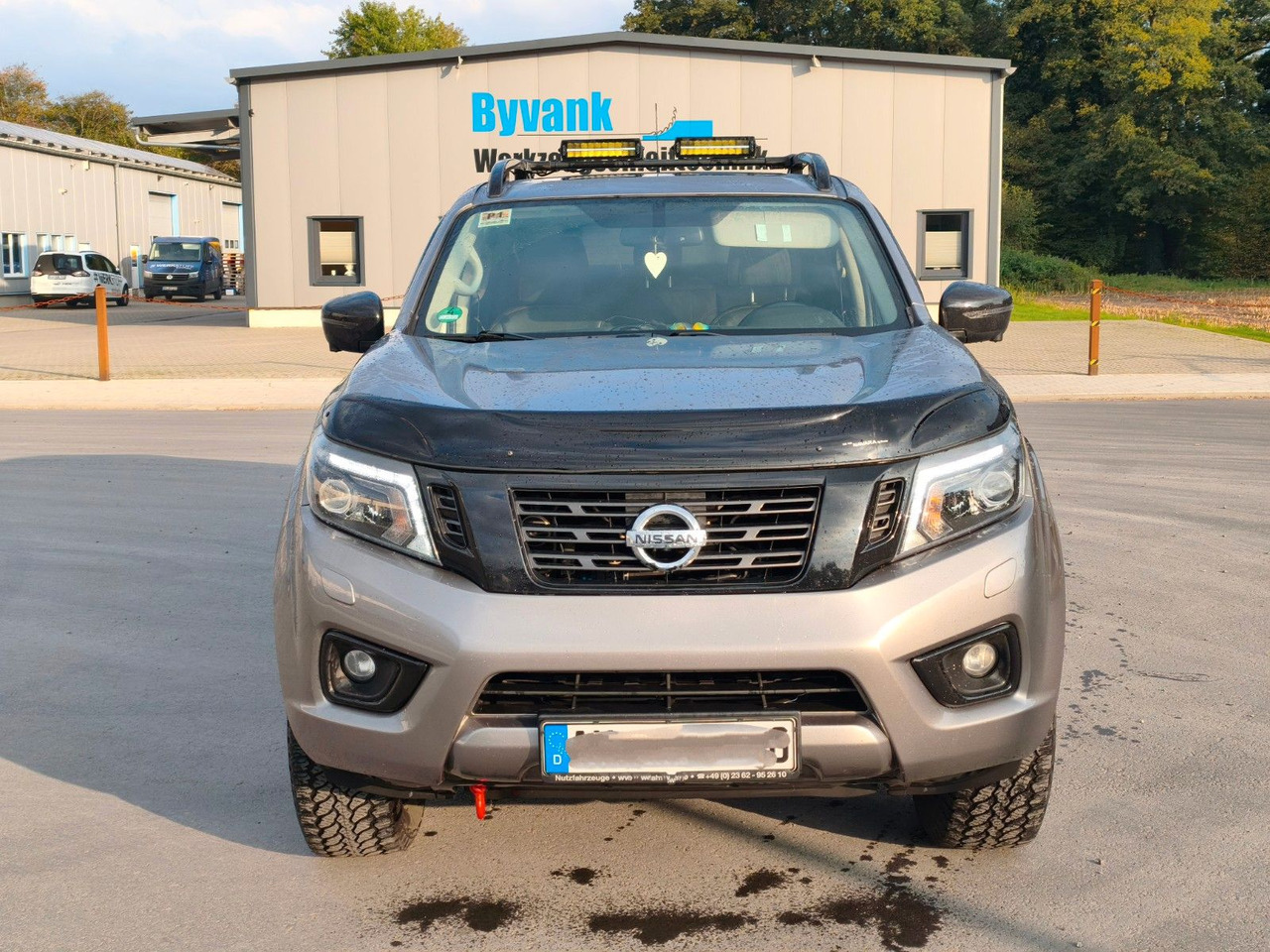 Nissan Navara NP300 N-Guard Double Cab 4x4 - SUV/ Todoterreno: foto 2 Nissan Navara NP300 N-Guard Double Cab 4x4 - SUV/ Todoterreno: foto 2