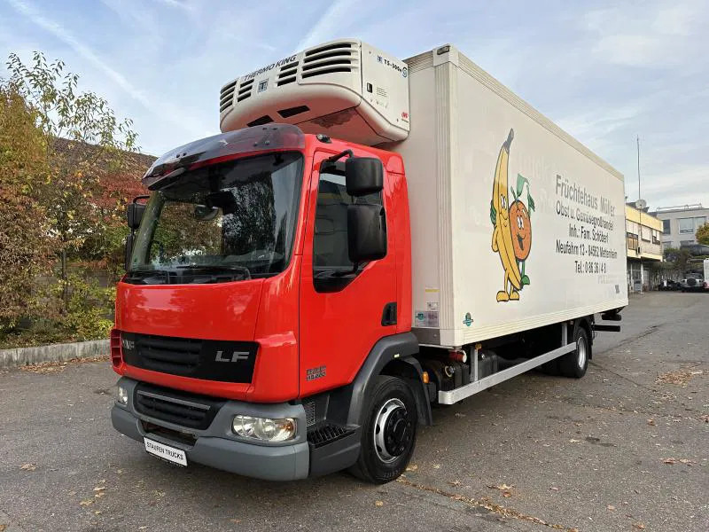 DAF LF 45 220 L Tief Kühl TK TS 500e 12to STS Koffer - Camión frigorífico: foto 1 DAF LF 45 220 L Tief Kühl TK TS 500e 12to STS Koffer - Camión frigorífico: foto 1