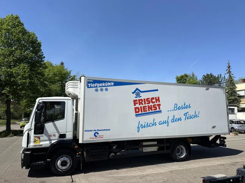 Iveco Tiefkühl Mitsubishi TDJ 300 Klima Tiefkühl Mitsubishi TDJ 300 Klima - Camión frigorífico: foto 2 Iveco Tiefkühl Mitsubishi TDJ 300 Klima Tiefkühl Mitsubishi TDJ 300 Klima - Camión frigorífico: foto 2
