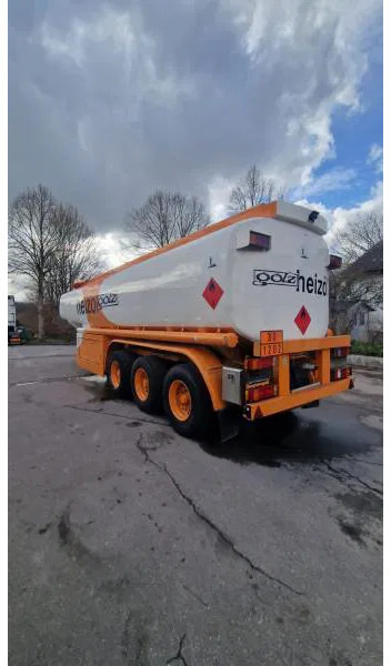 Schwelmer Eisenwerk TSA Diesel Heizöl 6 Kammern 35.5 m³ Zählwerk TKZ A TSA Diesel Heizöl 6 Kammern 35.5 m³ Zählwerk TKZ ABS - Semirremolque cisterna: foto 4 Schwelmer Eisenwerk TSA Diesel Heizöl 6 Kammern 35.5 m³ Zählwerk TKZ A TSA Diesel Heizöl 6 Kammern 35.5 m³ Zählwerk TKZ ABS - Semirremolque cisterna: foto 4