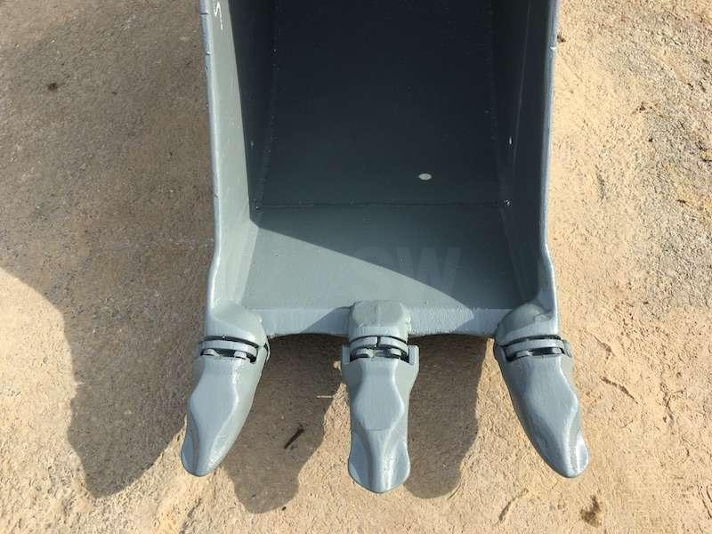 MECALAC 450mm - séries 8 / 10 / 11 / 12 - Cazo para excavadora: foto 2 MECALAC 450mm - séries 8 / 10 / 11 / 12 - Cazo para excavadora: foto 2