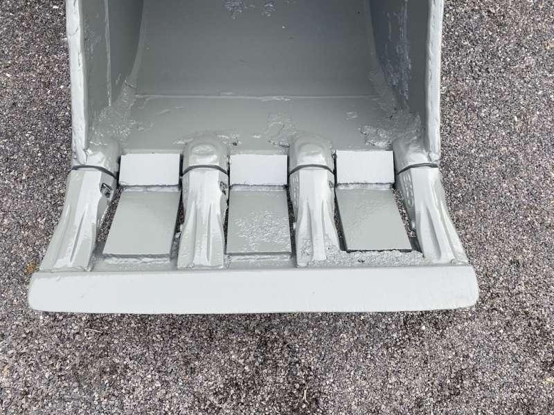 MECALAC Séries 8 / 10 / 11 / 12 - 620mm - Cazo para excavadora para Maquinaria de construcción: foto 2 MECALAC Séries 8 / 10 / 11 / 12 - 620mm - Cazo para excavadora para Maquinaria de construcción: foto 2