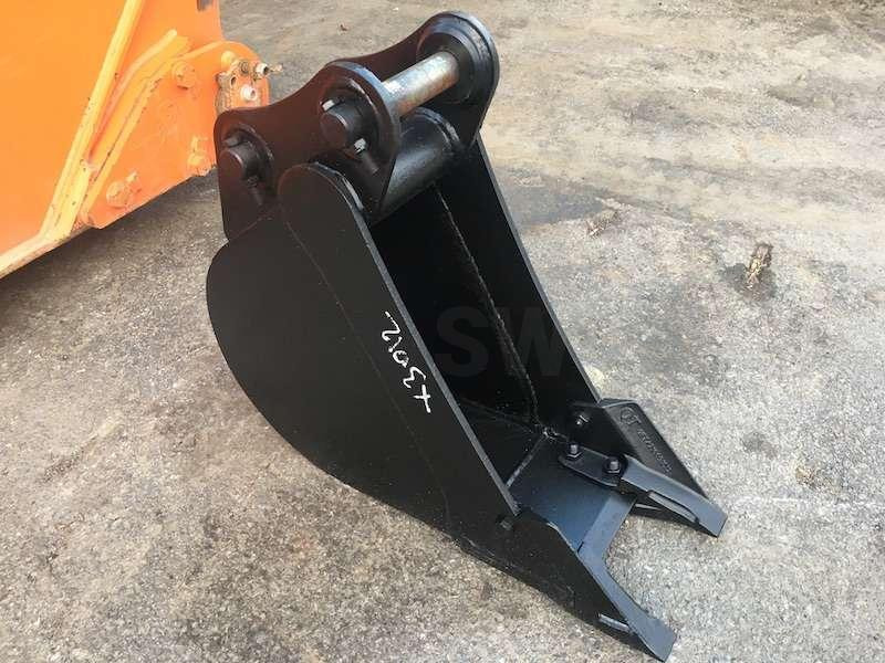 STRICKLAND 230mm - Axes 35mm - Cazo para excavadora: foto 1 STRICKLAND 230mm - Axes 35mm - Cazo para excavadora: foto 1