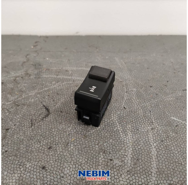 Volvo Volvo - 22088608 - Schakelaar differentieel slot FH4 / FM4 - Recambio para Camión: foto 1 Volvo Volvo - 22088608 - Schakelaar differentieel slot FH4 / FM4 - Recambio para Camión: foto 1