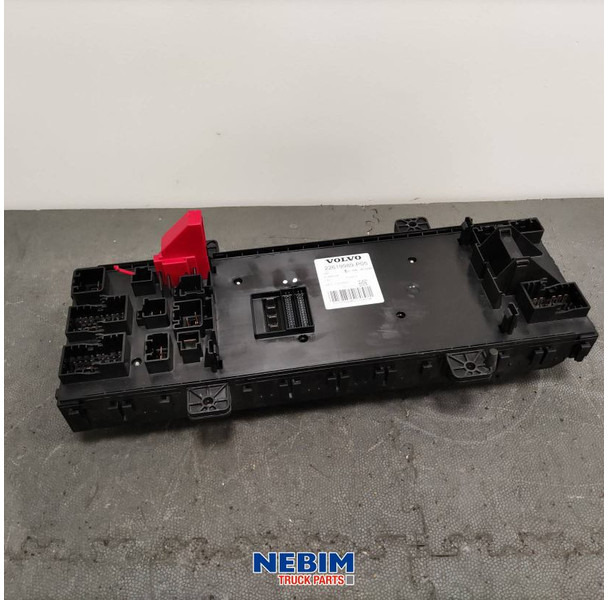 Volvo Volvo - 22619989 - Zekering- en relaiscentrum - Recambio: foto 2 Volvo Volvo - 22619989 - Zekering- en relaiscentrum - Recambio: foto 2