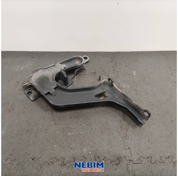 Volvo Volvo - 84104144 - Treeplank scharnier FH4 rechts - Recambio para Camión: foto 2 Volvo Volvo - 84104144 - Treeplank scharnier FH4 rechts - Recambio para Camión: foto 2