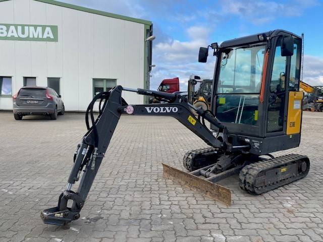 Volvo EC 18 E MIETE / RENTAL (12001760) - Miniexcavadora: foto 1 Volvo EC 18 E MIETE / RENTAL (12001760) - Miniexcavadora: foto 1