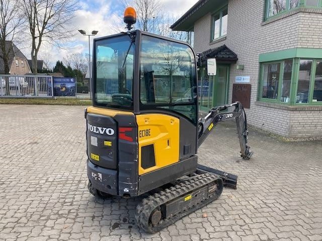 Volvo EC 18 E MIETE / RENTAL (12001761) - Miniexcavadora: foto 4 Volvo EC 18 E MIETE / RENTAL (12001761) - Miniexcavadora: foto 4