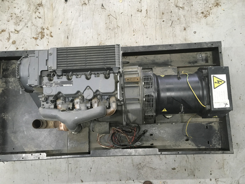 Deutz BF4L2011 GENERATOR 40KVA NEW - Generador industriale: foto 5 Deutz BF4L2011 GENERATOR 40KVA NEW - Generador industriale: foto 5