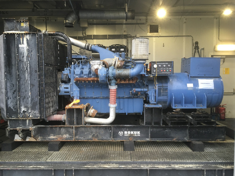 MTU 16V2000 GENERATOR 1250KVA USED - Generador industriale: foto 1 MTU 16V2000 GENERATOR 1250KVA USED - Generador industriale: foto 1