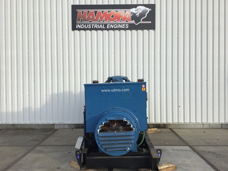 MTU 16V2000 GENERATOR 900KVA USED - Generador industriale: foto 3 MTU 16V2000 GENERATOR 900KVA USED - Generador industriale: foto 3