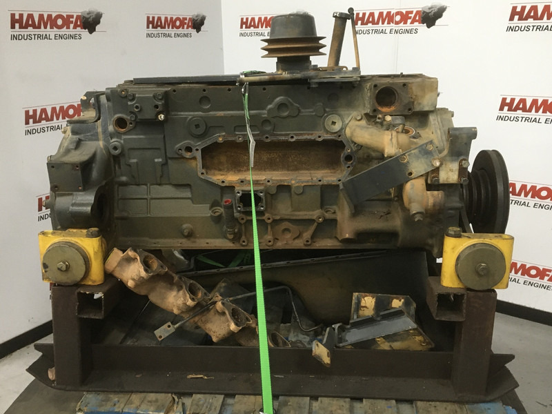 Komatsu S6D125E-2 USED - Maquinaria de construcción: foto 1 Komatsu S6D125E-2 USED - Maquinaria de construcción: foto 1