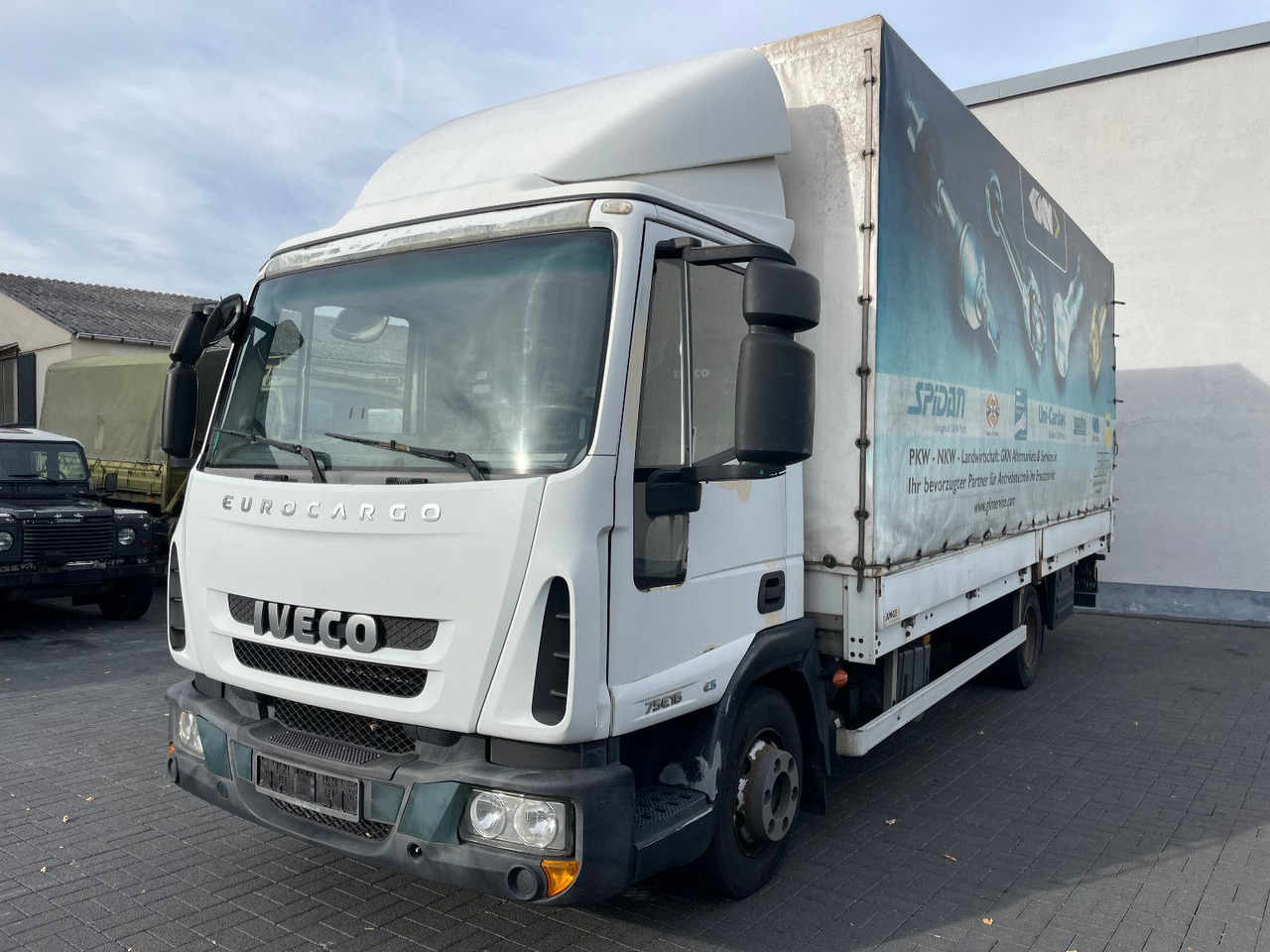 Iveco Euro Cargo 75E16 Euro 5, TÜV 06-2026 - Furgoneta con lona: foto 1 Iveco Euro Cargo 75E16 Euro 5, TÜV 06-2026 - Furgoneta con lona: foto 1
