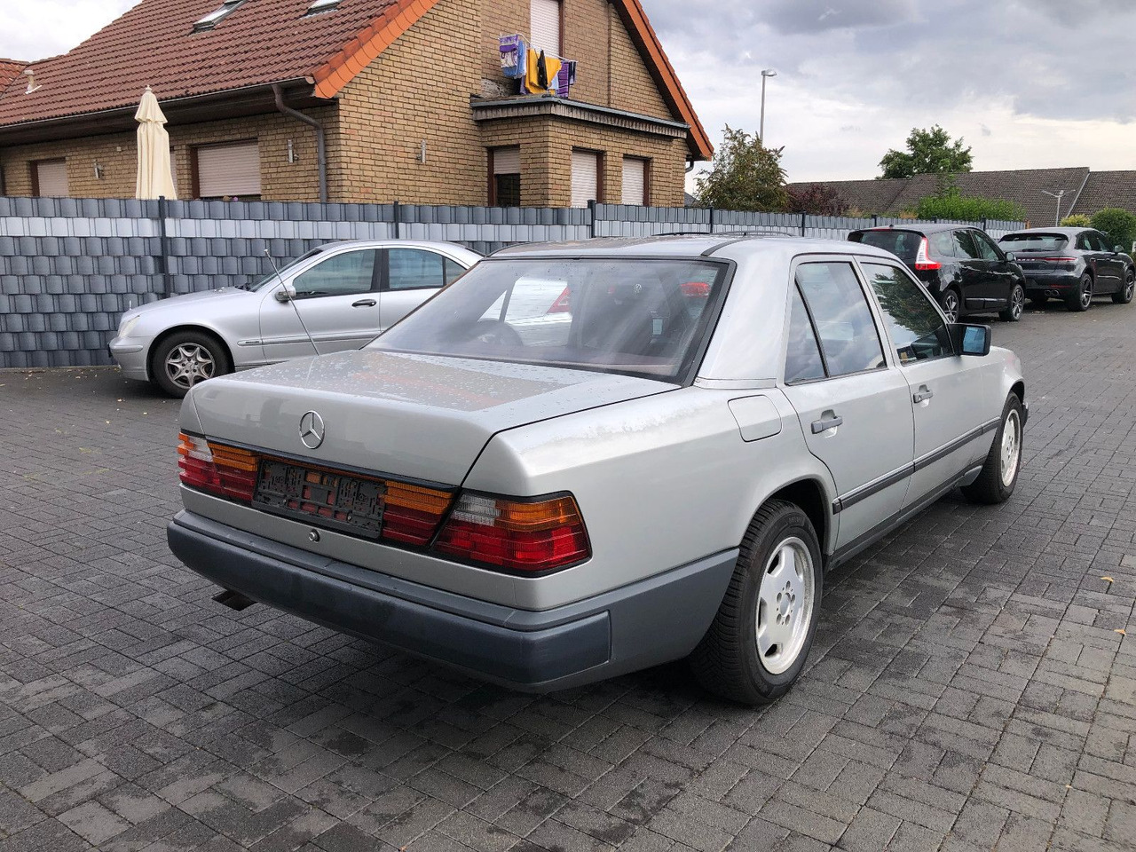 Mercedes-Benz W124 E 260 - Berlina: foto 2 Mercedes-Benz W124 E 260 - Berlina: foto 2