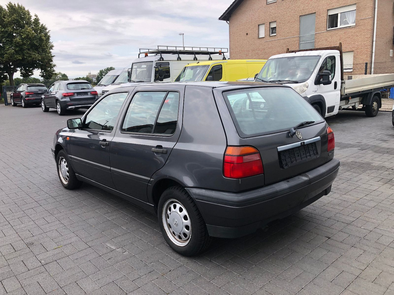 Volkswagen Golf 1.8 GL Klima - Berlina: foto 4 Volkswagen Golf 1.8 GL Klima - Berlina: foto 4