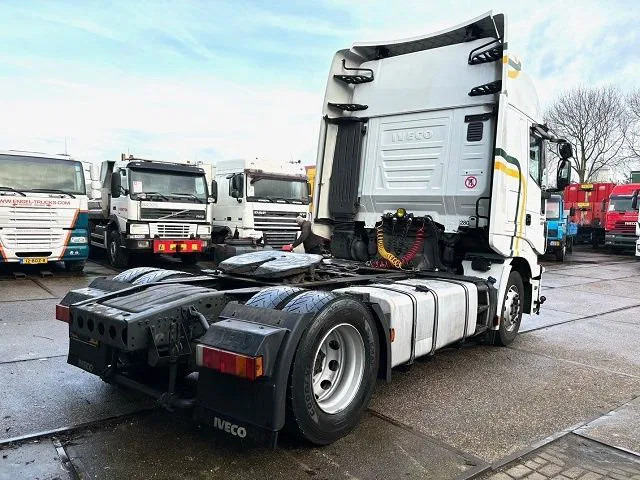 Iveco Stralis 440.42 /TP HIGH-WAY (EURO 6 / AUTOMATIC GEARBOX / 2x TANK / FRIDGE / AIRCONDITIONING / ETC.) - Cabeza tractora: foto 3 Iveco Stralis 440.42 /TP HIGH-WAY (EURO 6 / AUTOMATIC GEARBOX / 2x TANK / FRIDGE / AIRCONDITIONING / ETC.) - Cabeza tractora: foto 3