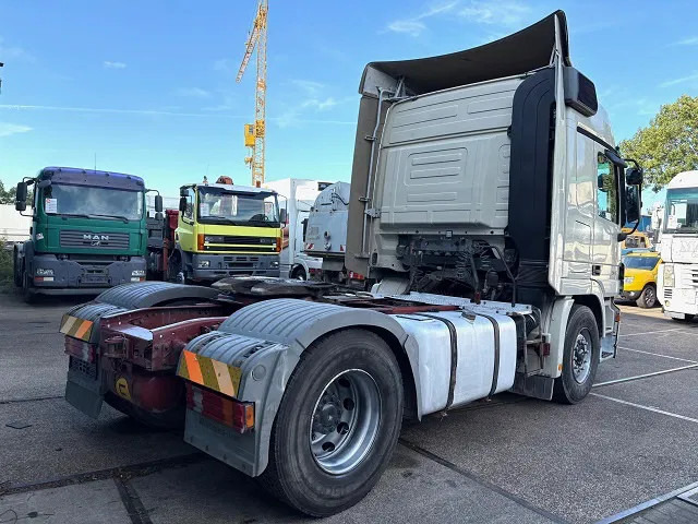 Mercedes-Benz Actros 1846 LS (MP2) (EPS WITH CLUTCH (3 PEDALS) / RETARDER / AIRCONDITIONING / ETC) - Cabeza tractora: foto 3 Mercedes-Benz Actros 1846 LS (MP2) (EPS WITH CLUTCH (3 PEDALS) / RETARDER / AIRCONDITIONING / ETC) - Cabeza tractora: foto 3