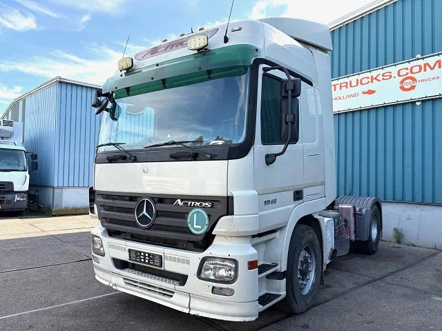 Mercedes-Benz Actros 1846 LS (MP2) (EPS WITH CLUTCH (3 PEDALS) / RETARDER / AIRCONDITIONING / ETC) - Cabeza tractora: foto 1 Mercedes-Benz Actros 1846 LS (MP2) (EPS WITH CLUTCH (3 PEDALS) / RETARDER / AIRCONDITIONING / ETC) - Cabeza tractora: foto 1