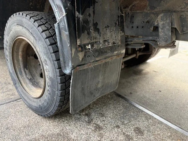 Camión caja cerrada Mercedes-Benz LK 817 (6-CILINDER) ORIGINAL DUTCH TRUCK WITH CLOSED BOX (MANUAL GEARBOX / FULL STEEL SUSPENSION): foto 7
