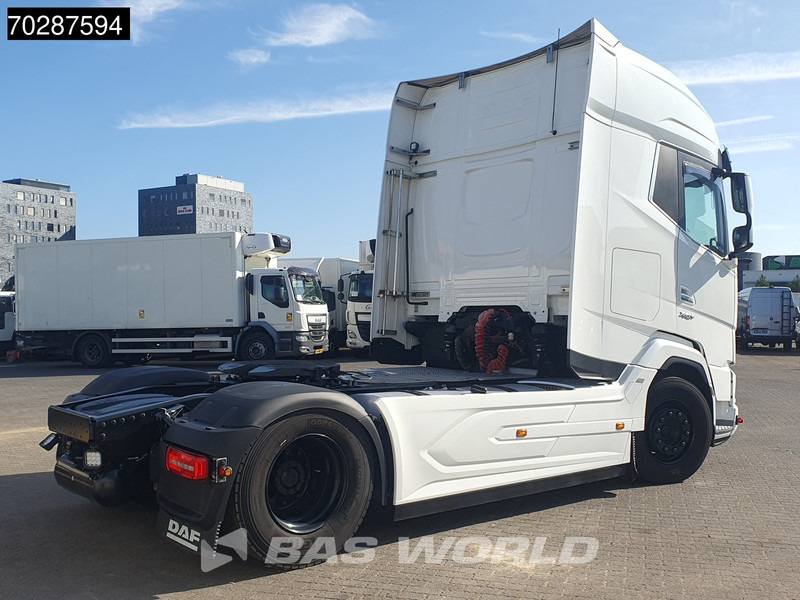 DAF XG+ 530 4X2 Retarder 2x Tanks Leder Standklima ACC LED - Cabeza tractora: foto 5 DAF XG+ 530 4X2 Retarder 2x Tanks Leder Standklima ACC LED - Cabeza tractora: foto 5