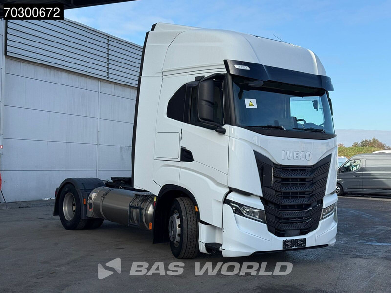 Iveco S-Way 460 4X2 LNG! Retarder 2xTanks ACC LED Euro 6 - Cabeza tractora: foto 3 Iveco S-Way 460 4X2 LNG! Retarder 2xTanks ACC LED Euro 6 - Cabeza tractora: foto 3