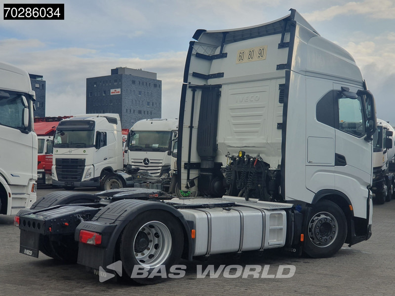 Iveco S-Way 510 S-Way 4X2 Retarder ACC Navi Standklima Euro 6 - Cabeza tractora: foto 5 Iveco S-Way 510 S-Way 4X2 Retarder ACC Navi Standklima Euro 6 - Cabeza tractora: foto 5