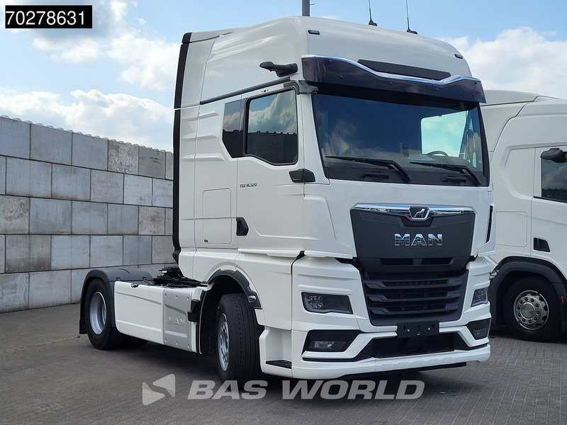 MAN TGX 18.520 4X2 NEW! GX Retarder 2x Tanks Standklima MirrorCam Navi LED - Cabeza tractora: foto 3 MAN TGX 18.520 4X2 NEW! GX Retarder 2x Tanks Standklima MirrorCam Navi LED - Cabeza tractora: foto 3