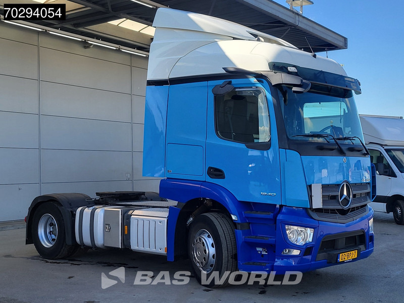 Mercedes-Benz Actros 1940 Actros 4X2 NL-Truck APK 03-26 StreamSpace 2x Tanks Navi Xenon ACC MP5 Euro 6 - Cabeza tractora: foto 3 Mercedes-Benz Actros 1940 Actros 4X2 NL-Truck APK 03-26 StreamSpace 2x Tanks Navi Xenon ACC MP5 Euro 6 - Cabeza tractora: foto 3