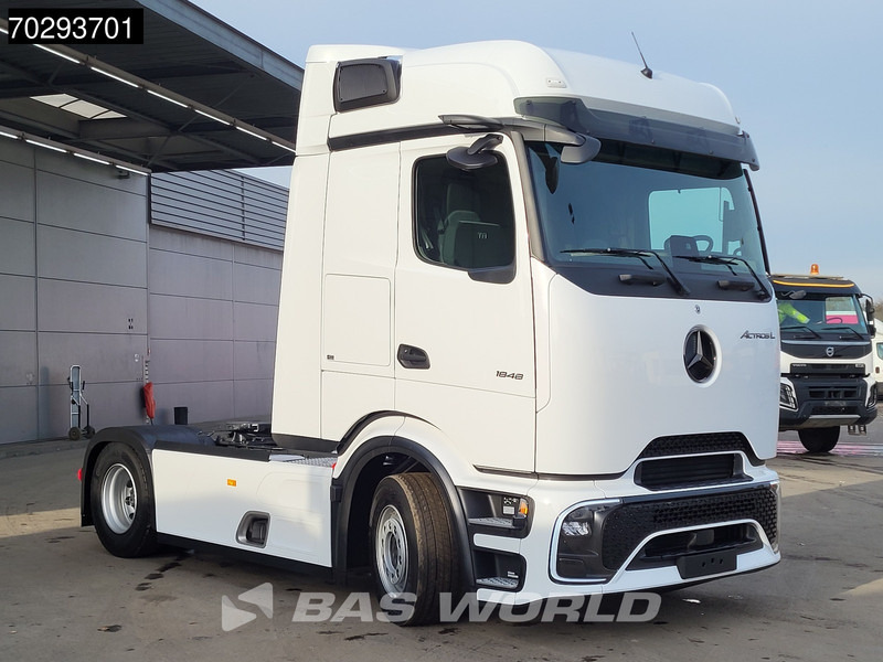 Mercedes-Benz Actros L 1848 4X2 NEW! ProCabin-Big 2x tanks Retarder Standclima Navi ACC - Cabeza tractora: foto 3 Mercedes-Benz Actros L 1848 4X2 NEW! ProCabin-Big 2x tanks Retarder Standclima Navi ACC - Cabeza tractora: foto 3