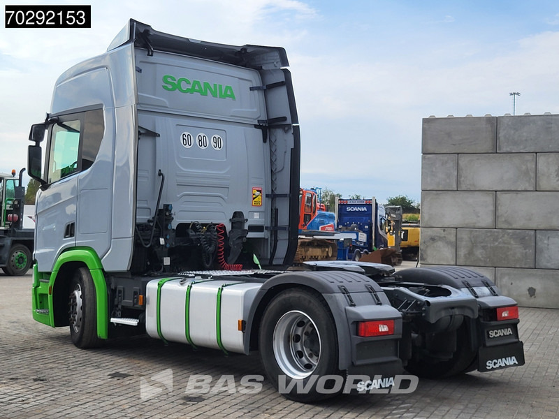 Scania R450 R 4X2 Retarder 2x Tanks ACC Standklima Navi Euro 6 - Cabeza tractora: foto 2 Scania R450 R 4X2 Retarder 2x Tanks ACC Standklima Navi Euro 6 - Cabeza tractora: foto 2