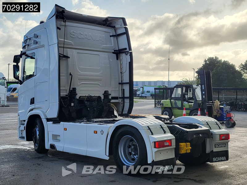 Scania R520 4X2 Low Mileage! Retarder Leder ACC Navi LED Euro 6 - Cabeza tractora: foto 2 Scania R520 4X2 Low Mileage! Retarder Leder ACC Navi LED Euro 6 - Cabeza tractora: foto 2