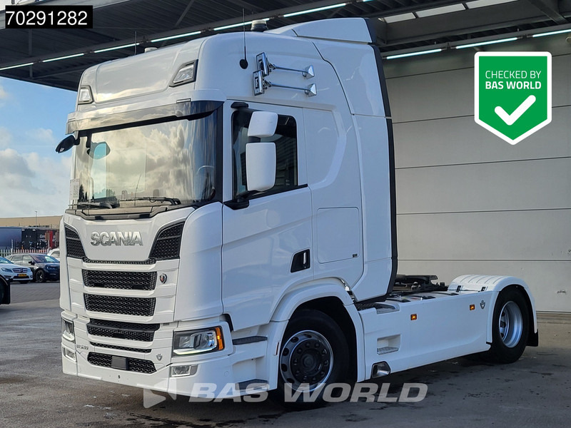 Scania R520 4X2 Low Mileage! Retarder Leder ACC Navi LED Euro 6 - Cabeza tractora: foto 1 Scania R520 4X2 Low Mileage! Retarder Leder ACC Navi LED Euro 6 - Cabeza tractora: foto 1