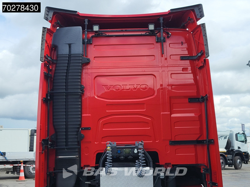 Volvo FH16 750 FH16 6X2 Special-Interior Full-Air Work-Remote Dynamic Steering Alcoa ACC Xenon - Cabeza tractora: foto 5 Volvo FH16 750 FH16 6X2 Special-Interior Full-Air Work-Remote Dynamic Steering Alcoa ACC Xenon - Cabeza tractora: foto 5