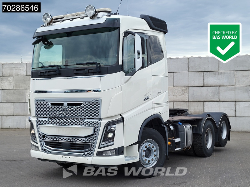 Volvo FH16 750 FH16 6X4 Retarder Big-Axle Xenon Liftaxle Euro 6 - Cabeza tractora: foto 1 Volvo FH16 750 FH16 6X4 Retarder Big-Axle Xenon Liftaxle Euro 6 - Cabeza tractora: foto 1
