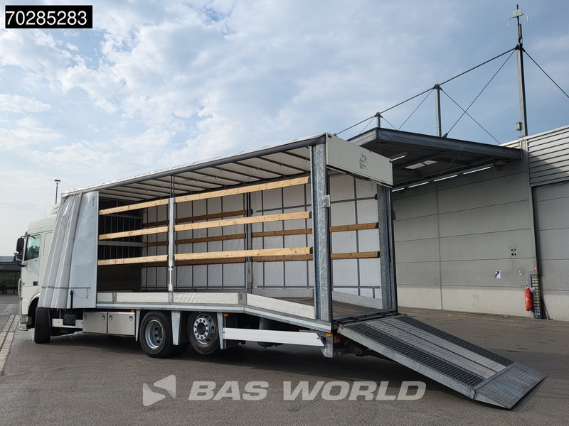 DAF XF 460 6X2 Machine Transporter hydraulic ramp Retarder Lift+Lenkasche Euro 6 - Camión portavehículos: foto 2 DAF XF 460 6X2 Machine Transporter hydraulic ramp Retarder Lift+Lenkasche Euro 6 - Camión portavehículos: foto 2