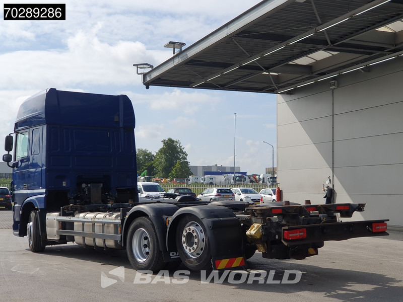 DAF XF 460 XF 6X2 SSC BDF Retarder 2xTanks Liftachse LED ACC - Camión portacontenedore/ Intercambiable: foto 2 DAF XF 460 XF 6X2 SSC BDF Retarder 2xTanks Liftachse LED ACC - Camión portacontenedore/ Intercambiable: foto 2