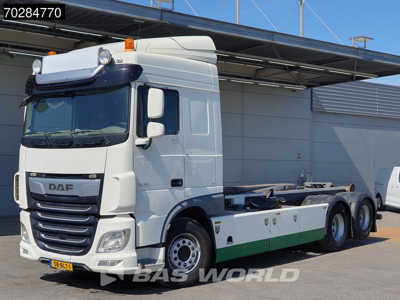 DAF XF 530 XF 6X2 NL-Truck VDL Hooklift Standklima Automatic ACC Euro 6 - Camión multibasculante: foto 3 DAF XF 530 XF 6X2 NL-Truck VDL Hooklift Standklima Automatic ACC Euro 6 - Camión multibasculante: foto 3