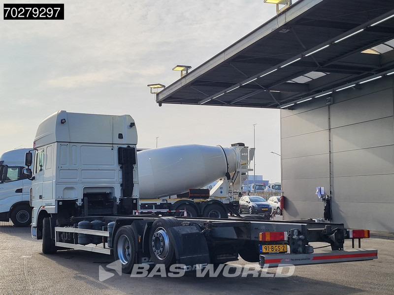 DAF XF105.460 XF 6X2 NL-Truck BDF Lift+steering axle Manual Euro 5 - Camión portacontenedore/ Intercambiable: foto 2 DAF XF105.460 XF 6X2 NL-Truck BDF Lift+steering axle Manual Euro 5 - Camión portacontenedore/ Intercambiable: foto 2