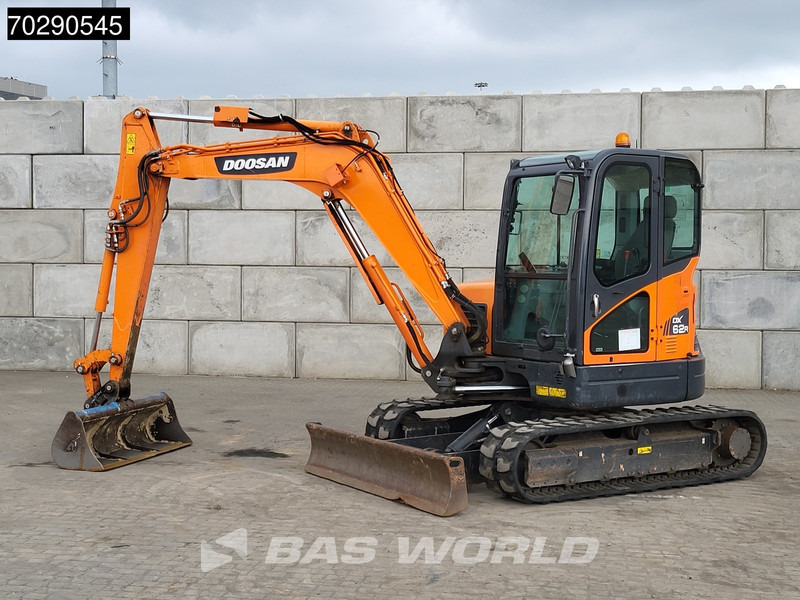 Doosan DX62 R-3 3 BUCKETS - A/C - Miniexcavadora: foto 2 Doosan DX62 R-3 3 BUCKETS - A/C - Miniexcavadora: foto 2