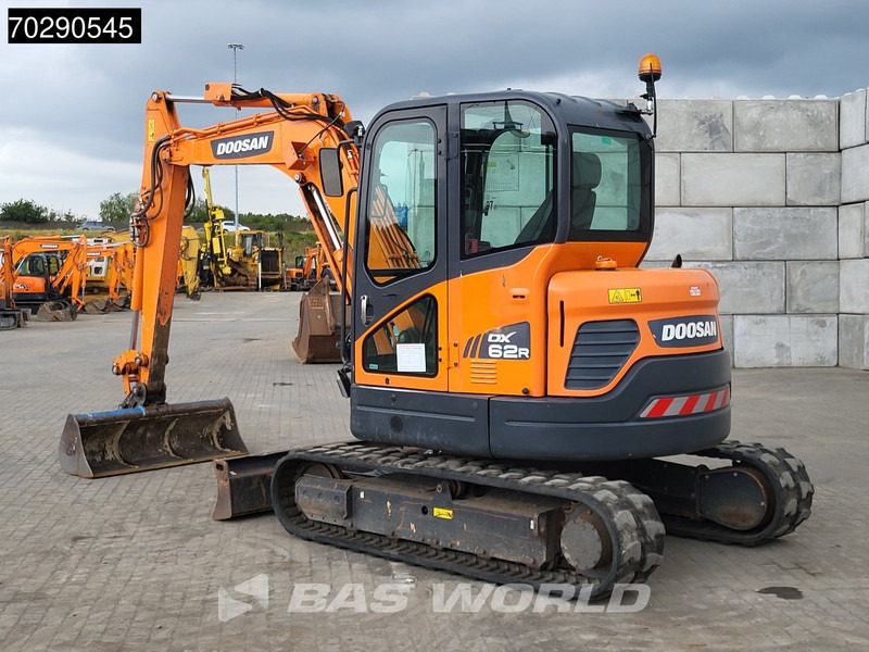 Doosan DX62 R-3 3 BUCKETS - A/C - Miniexcavadora: foto 5 Doosan DX62 R-3 3 BUCKETS - A/C - Miniexcavadora: foto 5