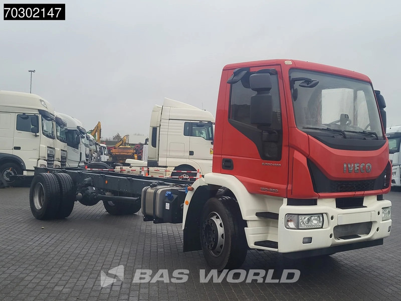 Iveco Eurocargo 180E320 4X2 NEW! 18T chassis 2017 production Euro 6 - Camión chasis: foto 3 Iveco Eurocargo 180E320 4X2 NEW! 18T chassis 2017 production Euro 6 - Camión chasis: foto 3